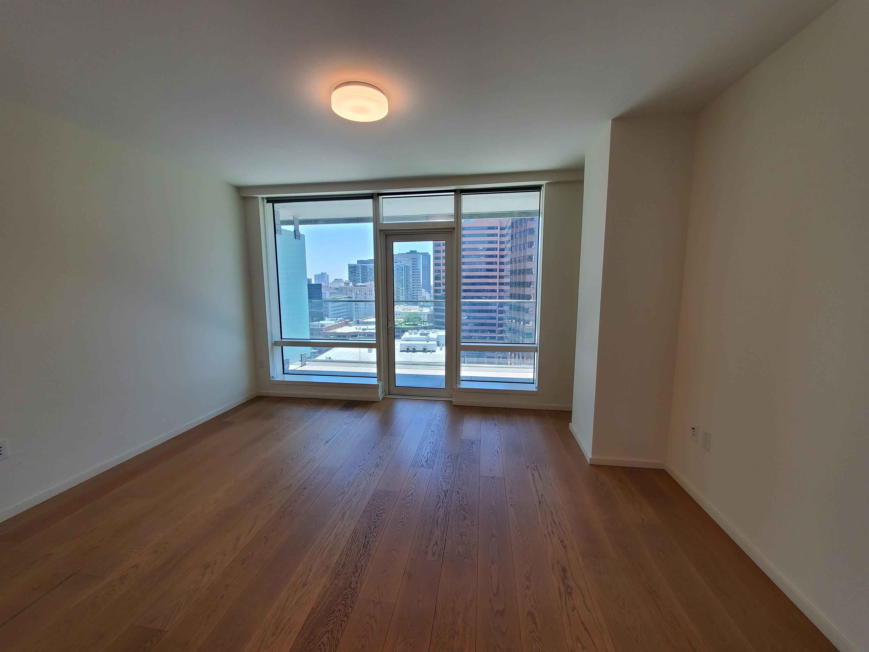 877 Francisco St. Unit 1823 - 1