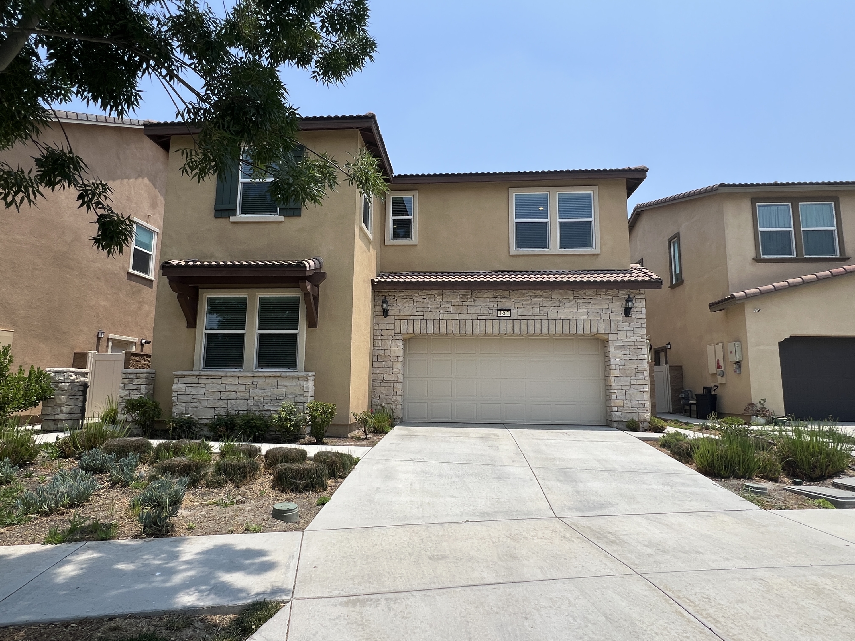 4867 South Avocado Trail