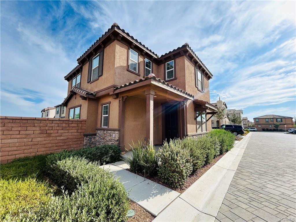 Property main image