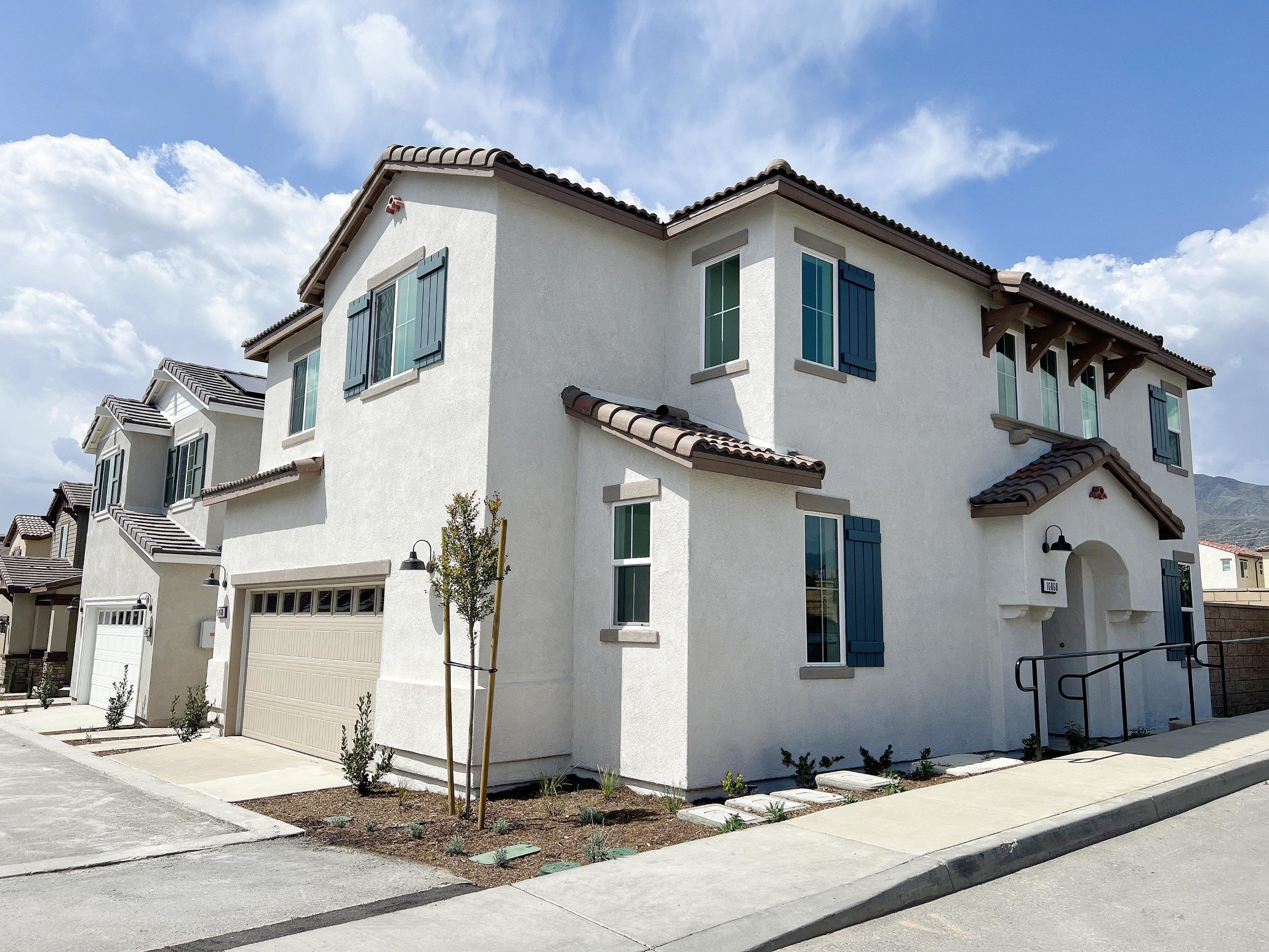 16068 Olivas Lane